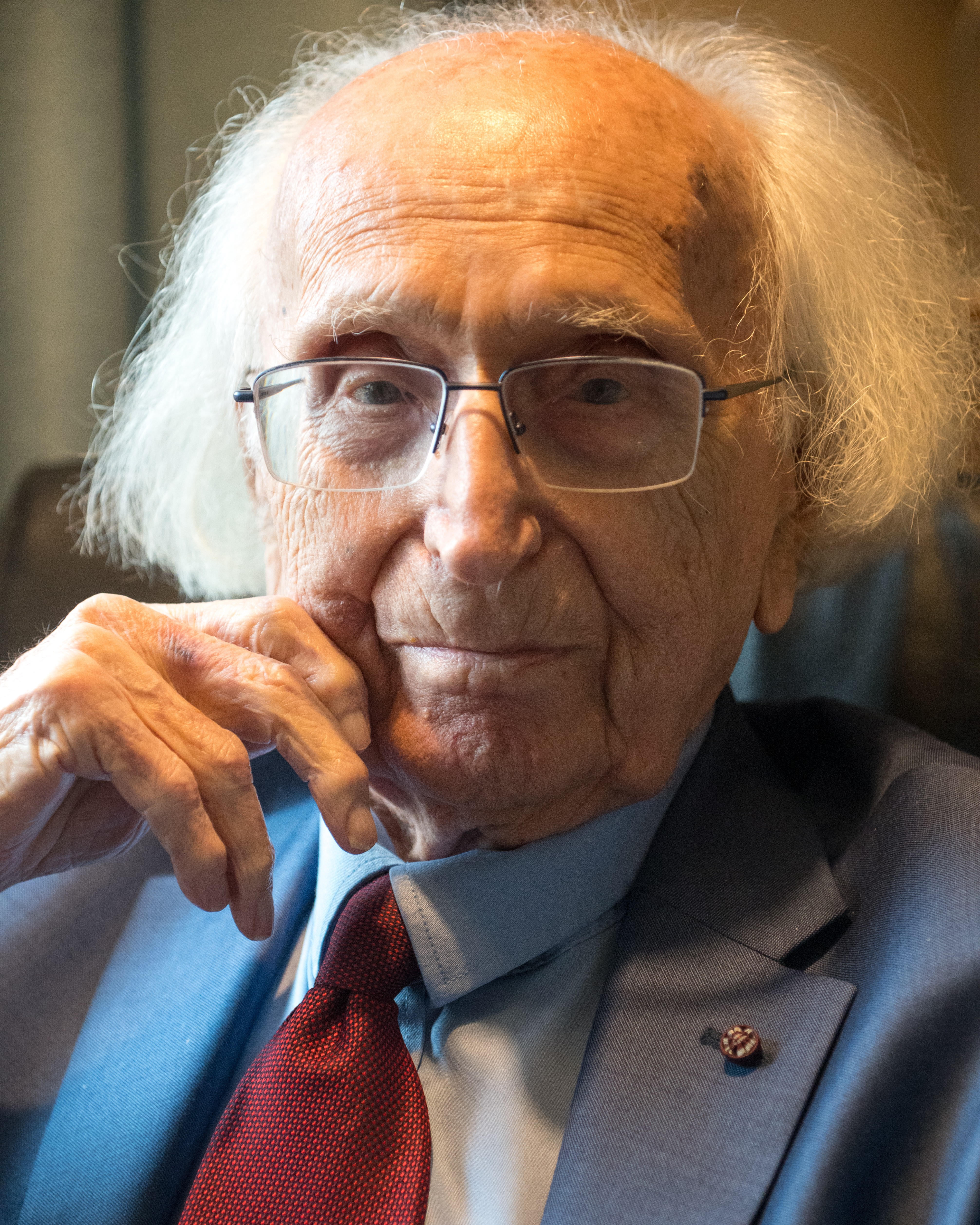 Professor Cyril Hilsum CBE FREng FRS