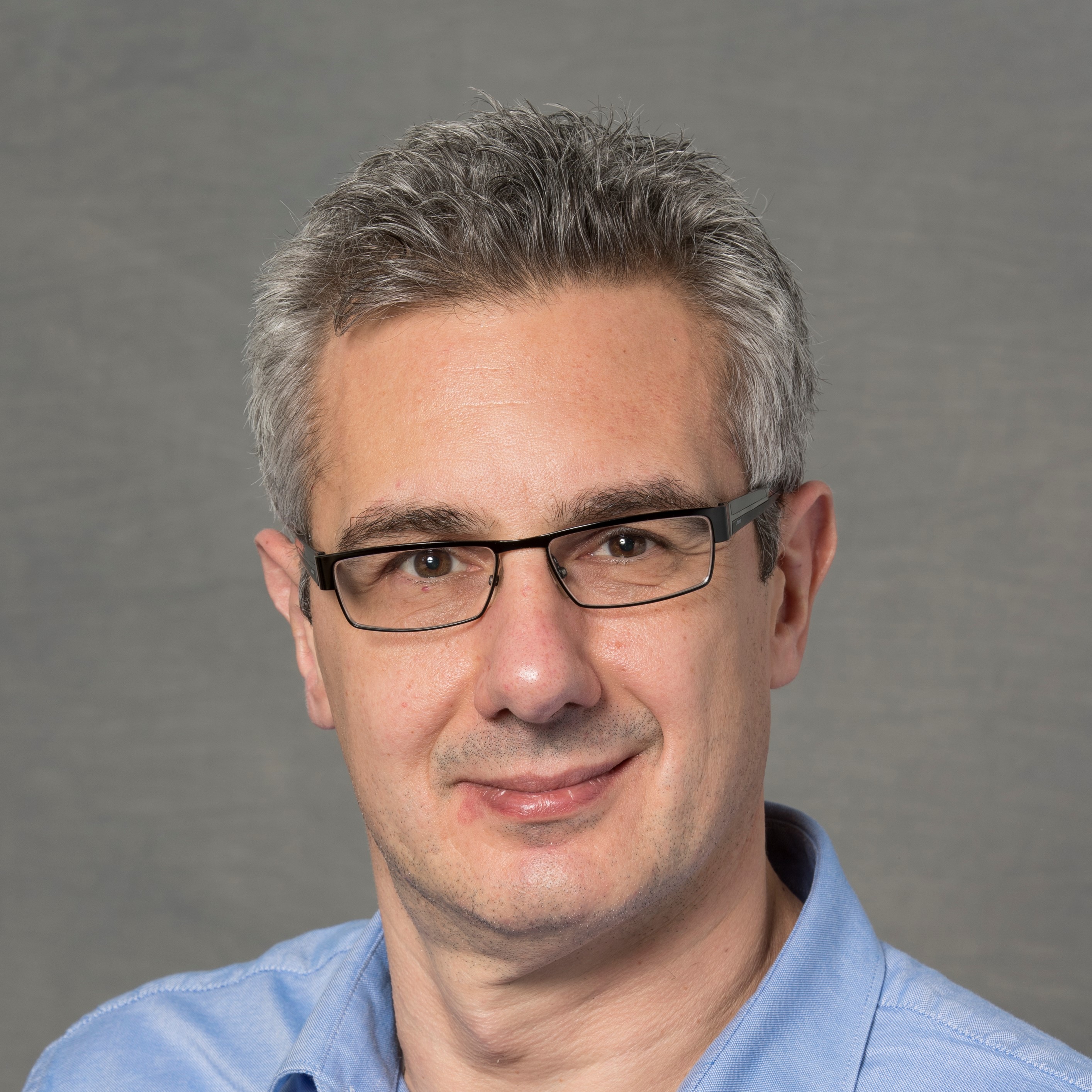 Professor Alessandro Olivo