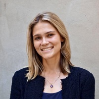 Lucy Lyons Headshot