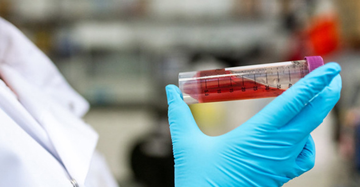 500X450 Female Biomedical Engineer Conducts Medical Experiments