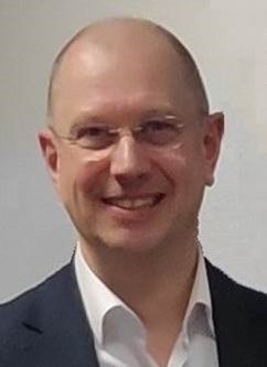 Dr Derek Braden