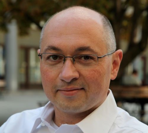 Headshot of Professor Markus Kraft FREng