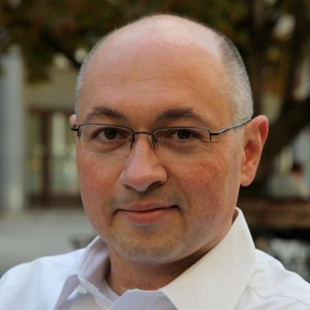 Headshot of Professor Markus Kraft FREng