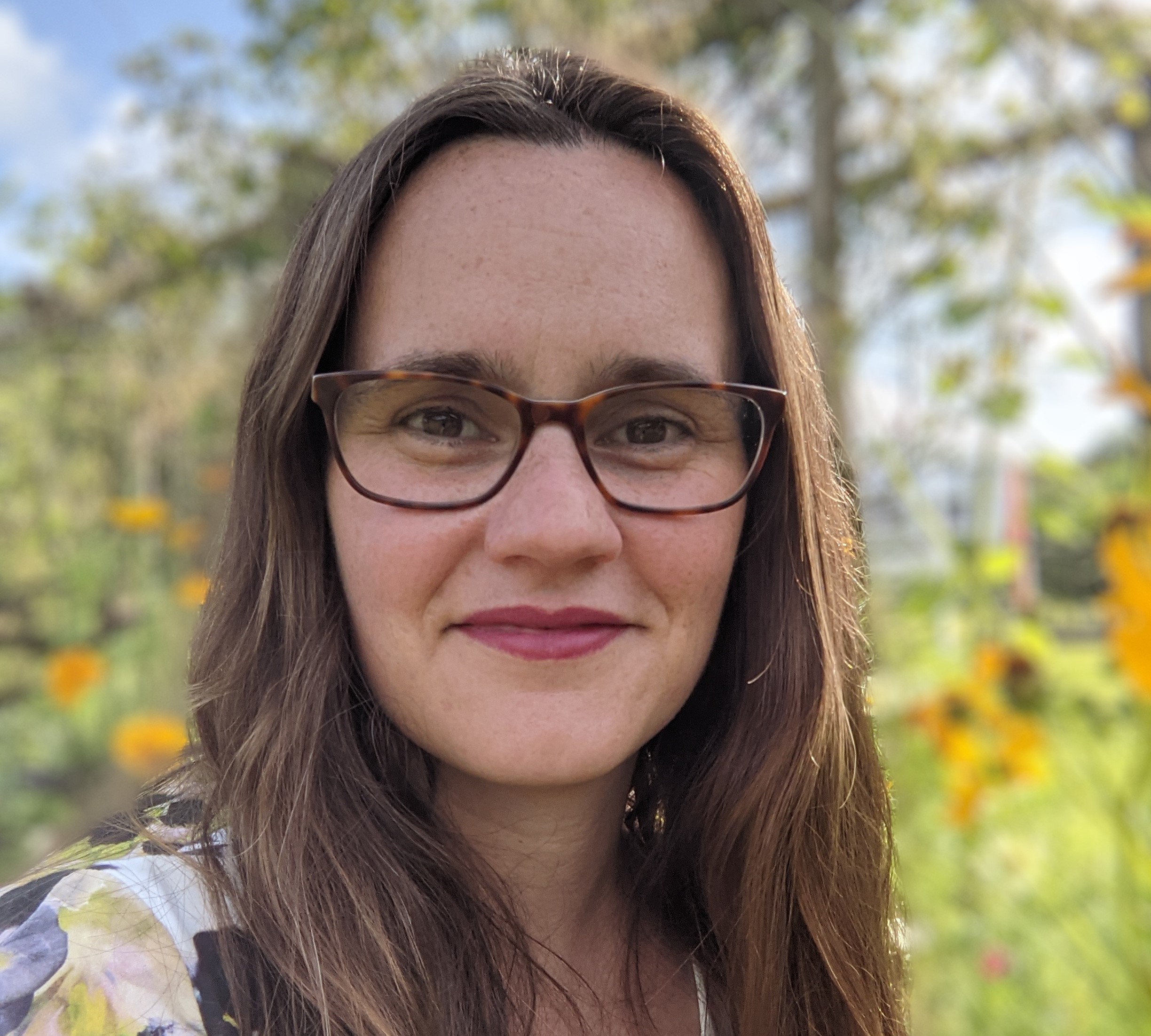 Headshot of Dr Rosemary Francis FREng