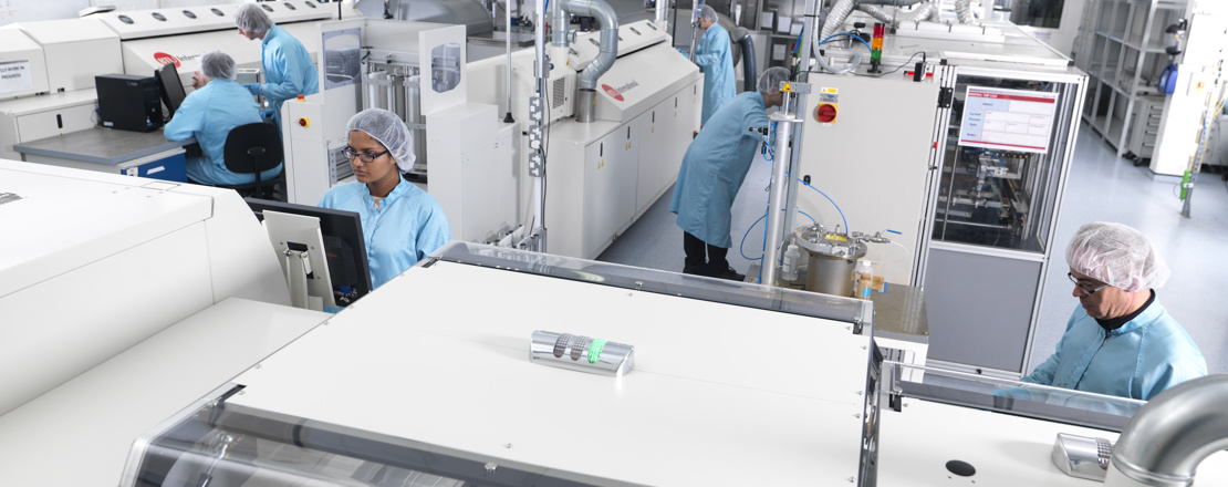 Ceres Power People Working Industry 4.0