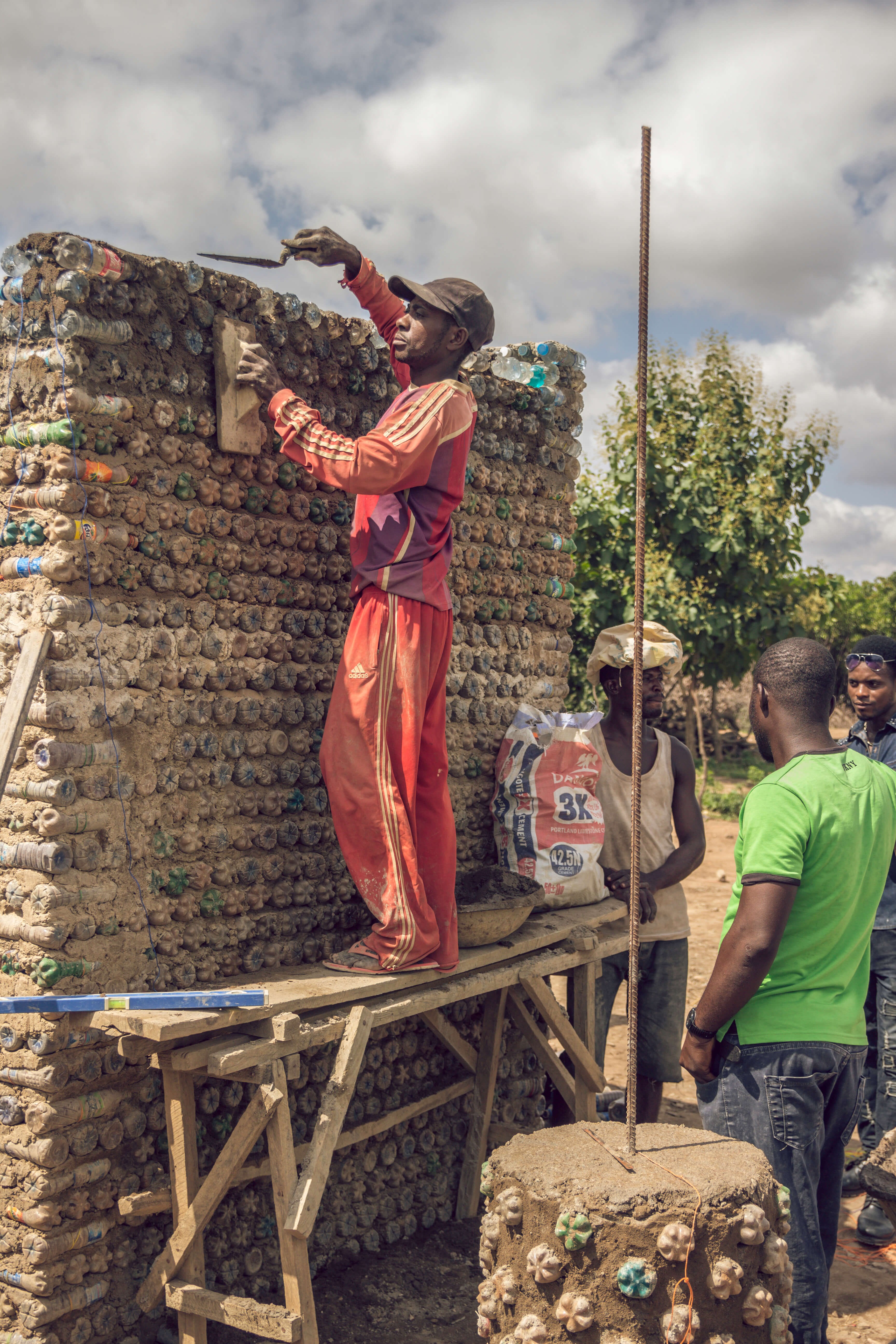 house construction with plastic bottles 
