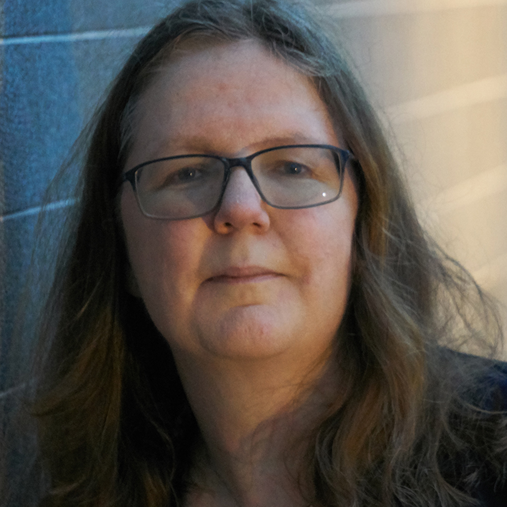 Professor Joan Cordiner Freng, Corr FRSE, Ficheme, Ceng 2