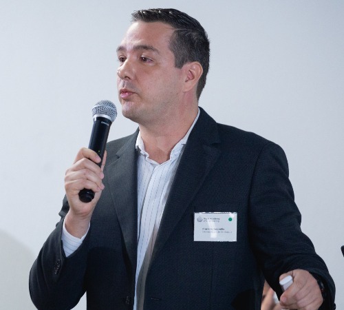 Professor Franklin Jaramillo Isaza opening the event