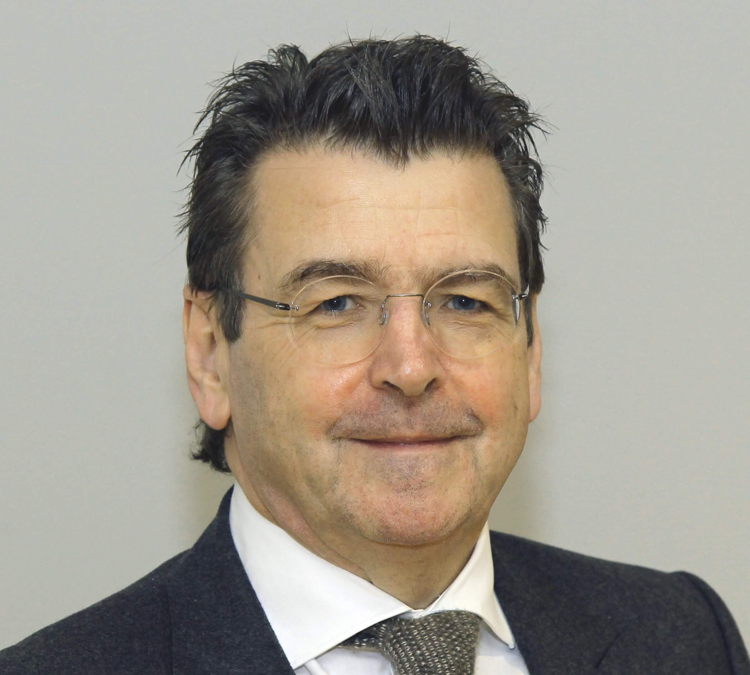 Pete Lomas FREng headshot