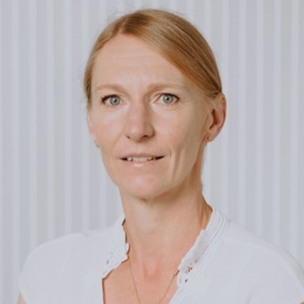 Headshot of Professor Anna Peacock FREng