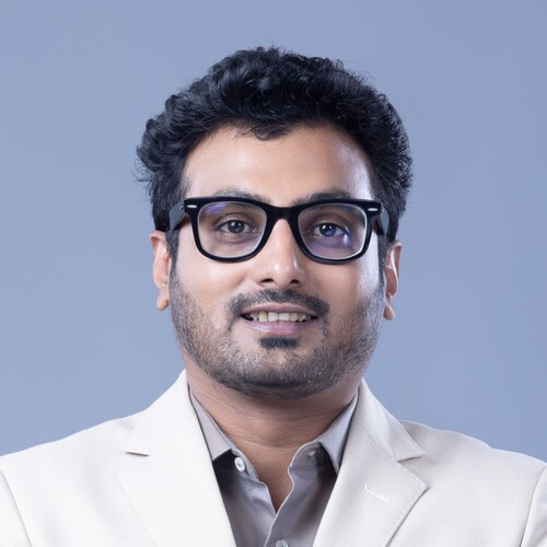 Headshot of Dr Nikhil Mamoria.