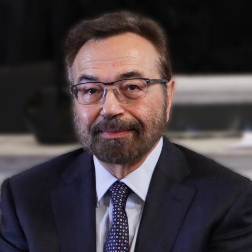 Headshot of Georgios Giannakis