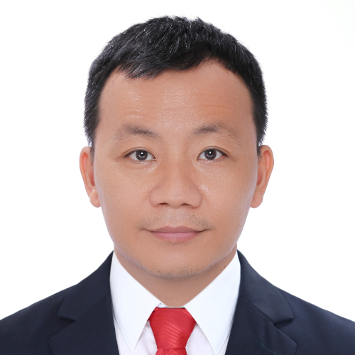 Headshot of Hieu Tran-Van.