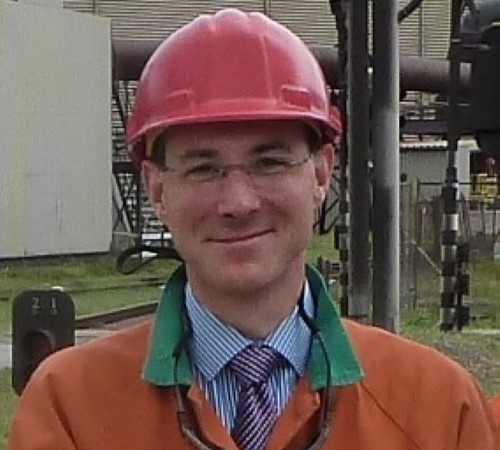 Dr Julian Steer