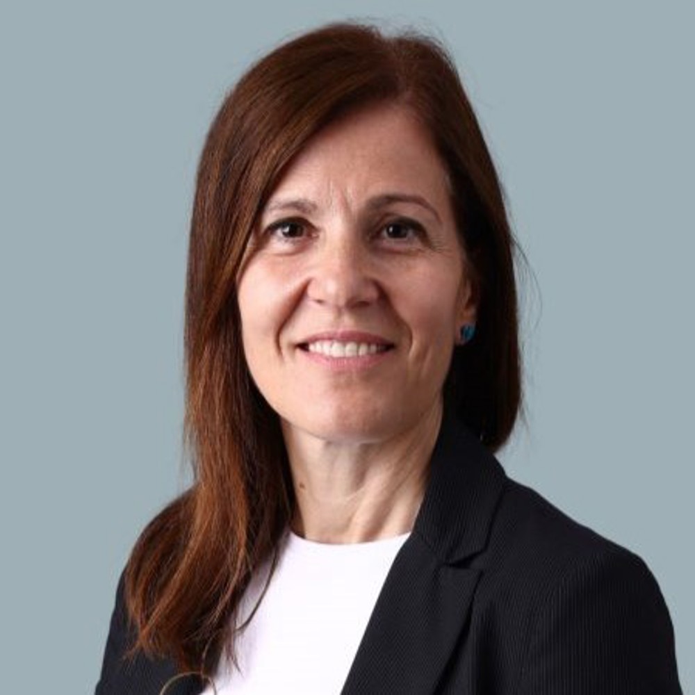 Headshot of Dr Vania De Stefani FREng