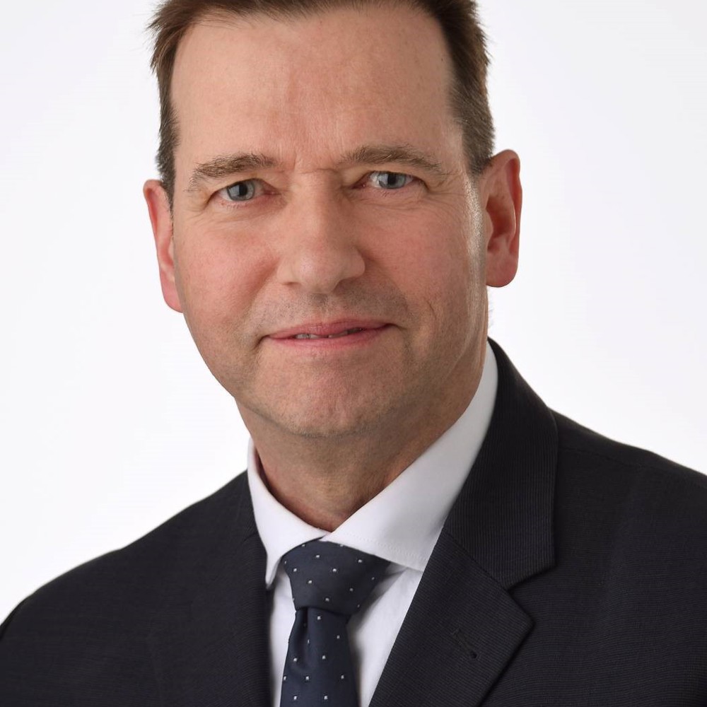 Dr Graham Peter Farnell Freng